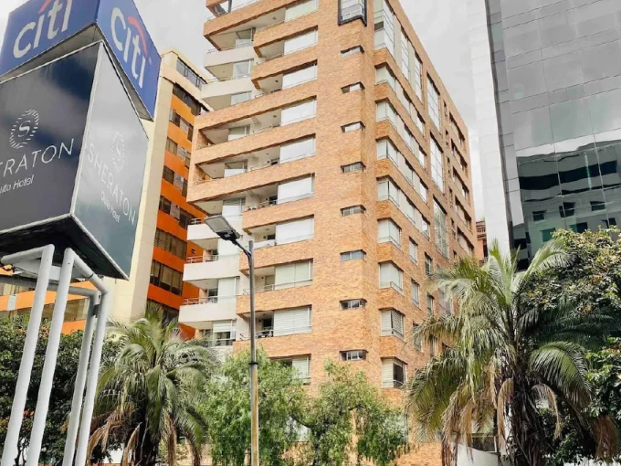 Departamento 2H. Marquis Plaza